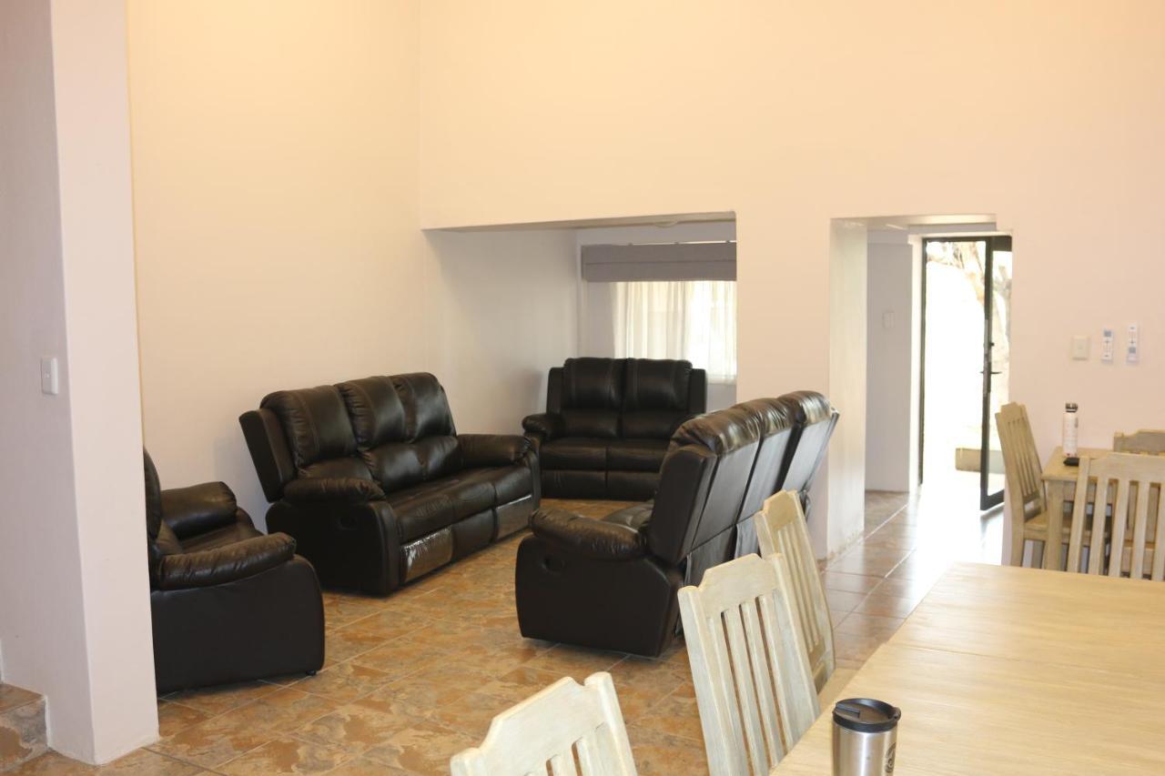 Livivane Guest House Simunye 外观 照片