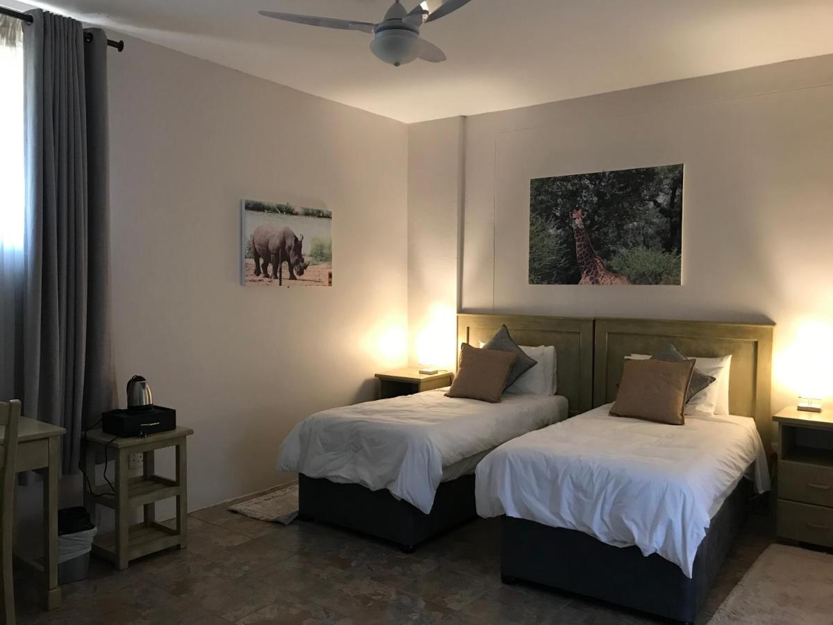 Livivane Guest House Simunye 外观 照片